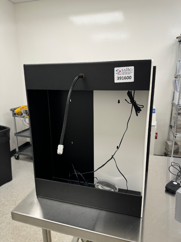 Image of Manual Vial Inspection Booth